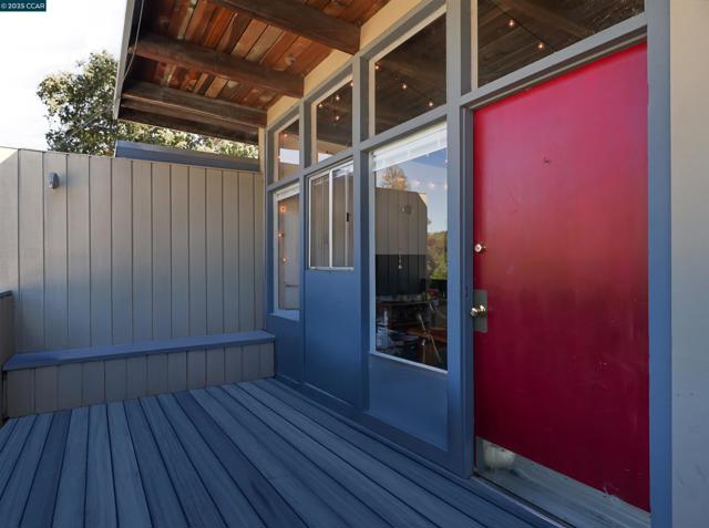 891 Bell Street, Lafayette CA: https://media.crmls.org/mediaz/e0f51a53-b3e2-49c0-9121-23b9e36d4a7e.jpg