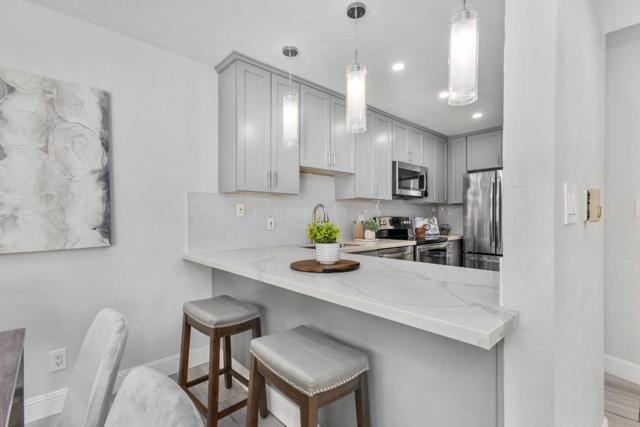 707 Webster Street, Palo Alto CA: https://media.crmls.org/mediaz/e0f54208-c3a6-4b14-85b4-1cc2ed1d98a3.jpg