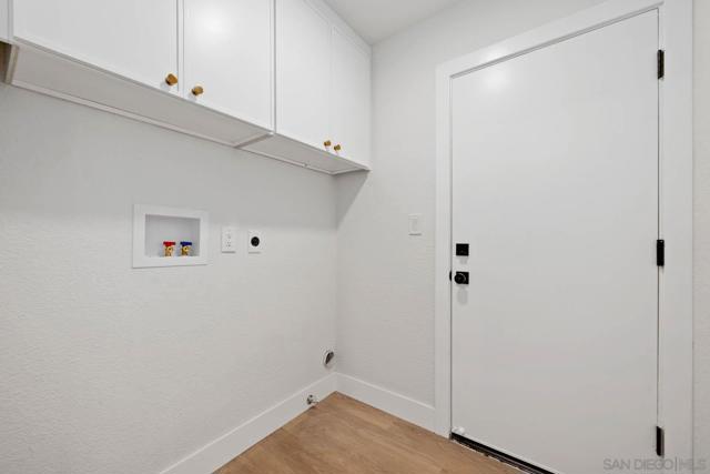 4912 Keos Way, Oceanside CA: https://media.crmls.org/mediaz/e0f5c239-2d27-4a51-8577-7b41579172ff.jpg