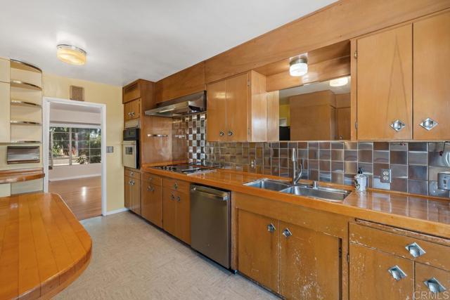 Detail Gallery Image 13 of 37 For 3973 69th St, San Diego,  CA 92115 - 3 Beds | 2 Baths