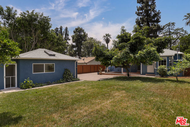 248 N Canyon Boulevard, Monrovia CA: https://media.crmls.org/mediaz/e0f686b6-8909-4fc0-8087-6435401759ad.jpg