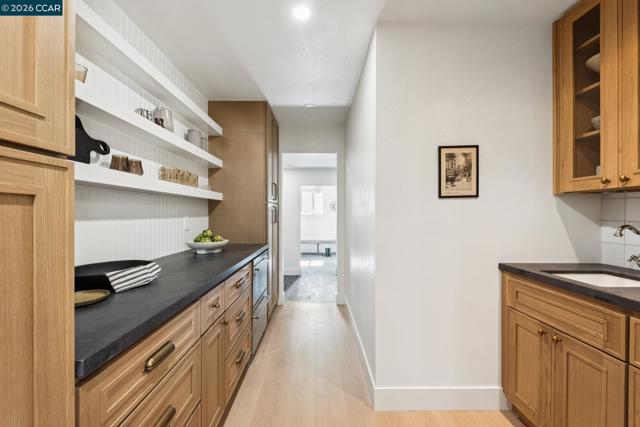 Image 16 of 60 For 3085 Avellano Drive