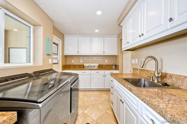 16879 Saint Andrews Drive, Poway CA: https://media.crmls.org/mediaz/e0f76b4e-800e-419d-a313-7378a5f370d4.jpg