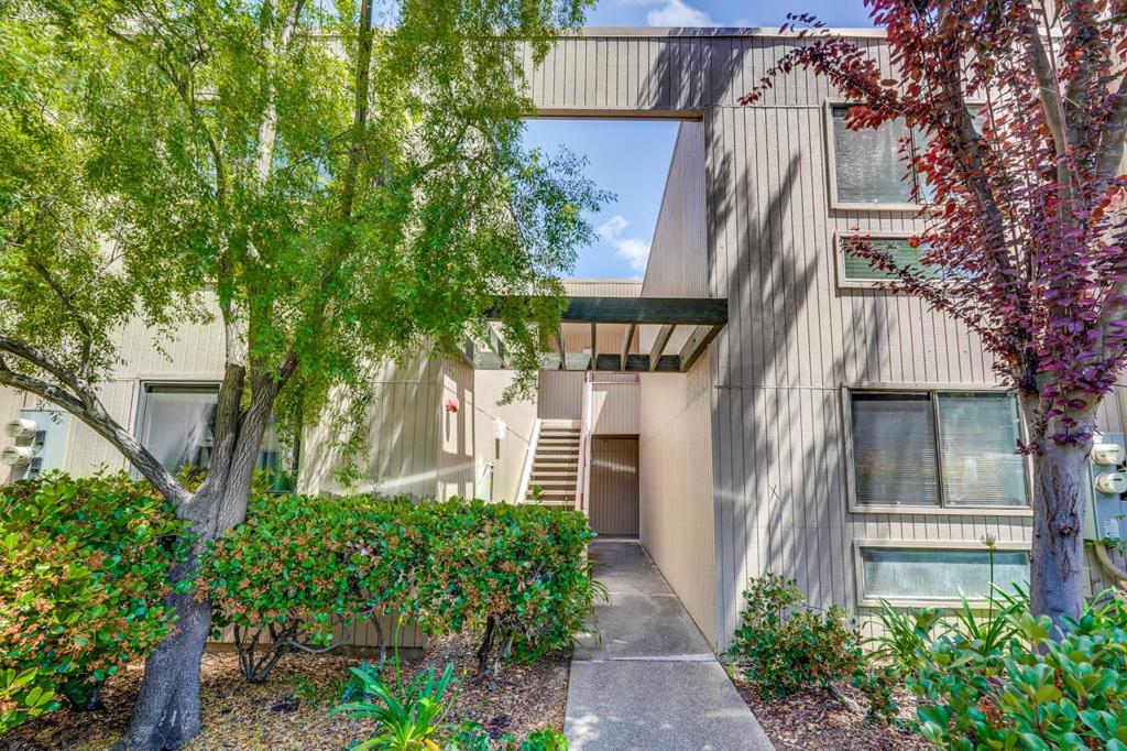 928 Wright Avenue #406