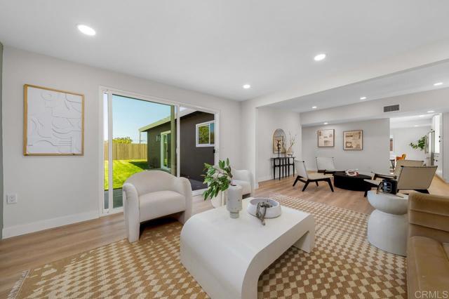 2263 Finch Lane, San Diego CA: https://media.crmls.org/mediaz/e0f9417f-278a-441a-8dbb-b5e4c862a83e.jpg
