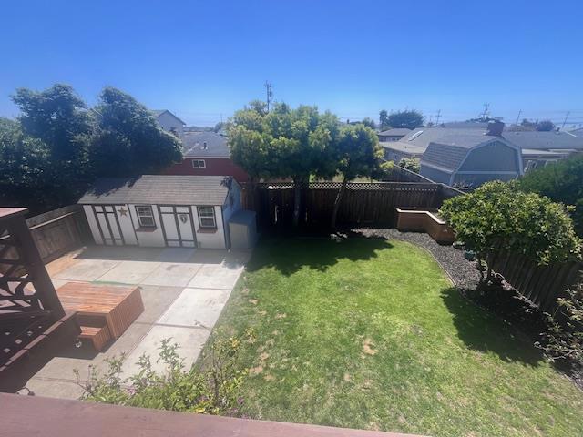 908 Bancroft Ave, Half Moon Bay CA: https://media.crmls.org/mediaz/e0f99885-48ba-4c8c-a50c-0d8d0d1ff94e.jpg