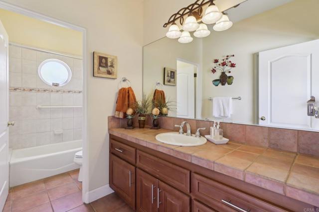 Detail Gallery Image 38 of 71 For 944 Rainbow Crest Rd, Fallbrook,  CA 92028 - 3 Beds | 2 Baths