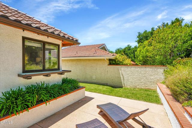 4559 Rayburn Street, Westlake Village CA: https://media.crmls.org/mediaz/e0fb3afe-c364-4886-b840-d012eb50a725.jpg