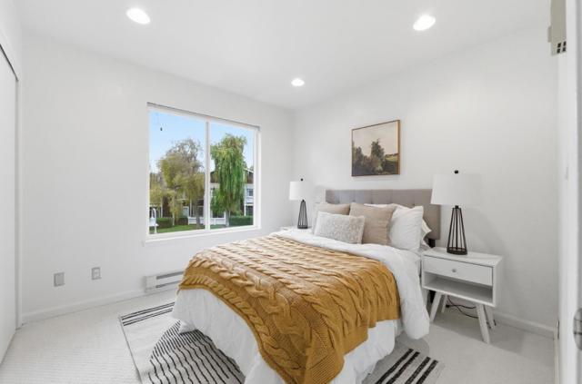 72 Bayside Court, Richmond CA: https://media.crmls.org/mediaz/e0fcc91a-c38d-4867-87f3-574449ffdf96.jpg