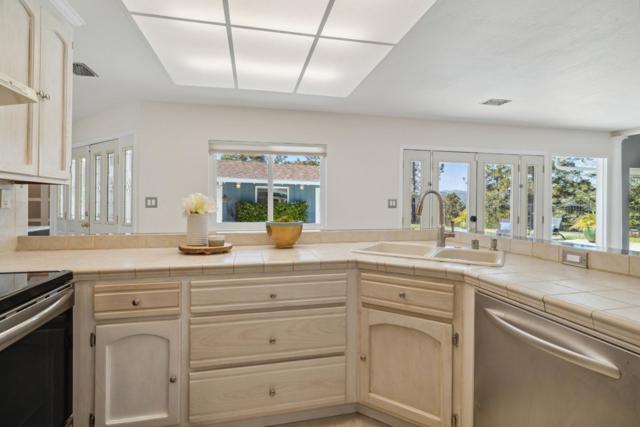112 Alto Sol Court, Scotts Valley CA: https://media.crmls.org/mediaz/e0fcd61a-b150-426f-9b4e-d9f7a9f0963a.jpg