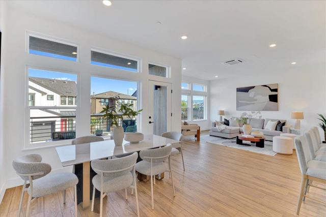 210 Waters Park Circle, San Mateo CA: https://media.crmls.org/mediaz/e0fe19ba-3e8c-4598-a048-353f976c0dc2.jpg