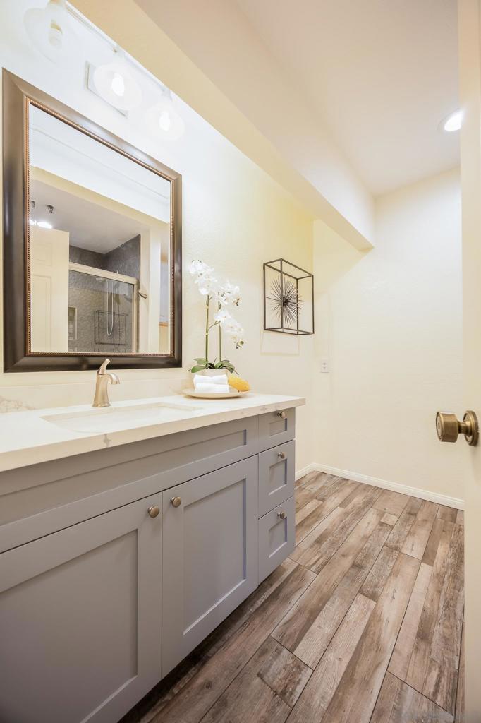 MLS #250031792SD image #17