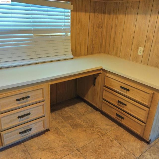 120 Paulette Way, Antioch CA: https://media.crmls.org/mediaz/e0fe585f-4cbf-4523-967a-b92c08d535dc.jpg
