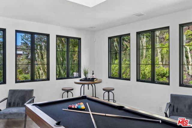 8171 Tianna Road, Los Angeles CA: https://media.crmls.org/mediaz/e0fe99c4-f9a8-4a0f-b544-18ac4a6c2cd9.jpg