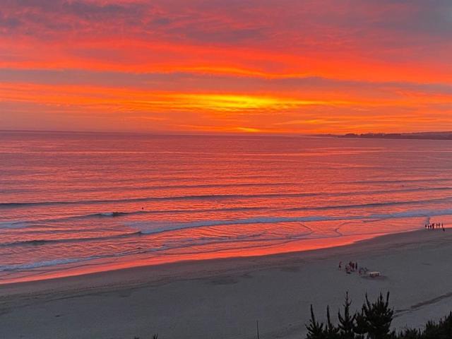 1125 Sumner Avenue, Aptos CA: https://media.crmls.org/mediaz/e0ff53bc-ee5d-42e7-996e-47dbfc3702b0.jpg