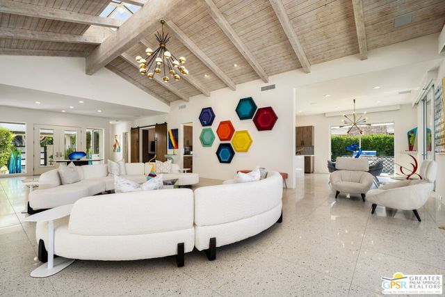 30 Mayfair Drive, Rancho Mirage CA: https://media.crmls.org/mediaz/e10013db-6f47-432d-9238-fd74b6d9c2f0.jpg