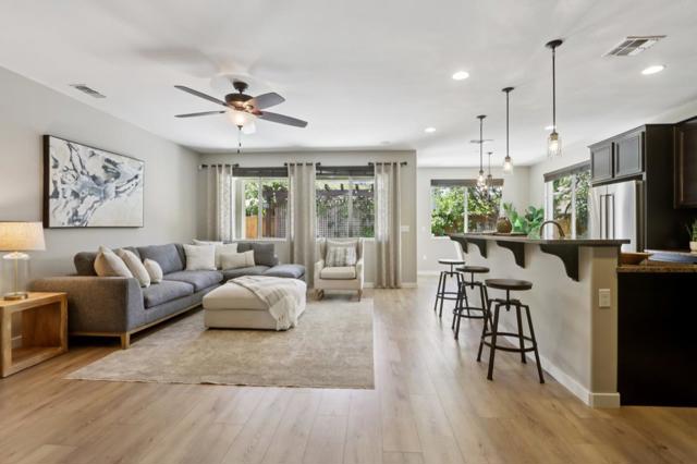 812 Geronimo Street, Gilroy CA: https://media.crmls.org/mediaz/e100ef7c-8e50-4475-b42b-74e7fe67a8fa.jpg