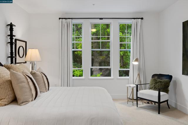 1000 Dewing Ave, Lafayette CA: https://media.crmls.org/mediaz/e1015b9f-7ea9-4abb-b603-2a75b94f88bb.jpg