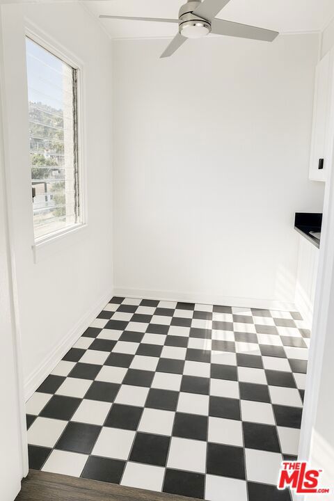 1201 N Crescent Heights, West Hollywood CA: https://media.crmls.org/mediaz/e101bffe-2f11-4897-93d6-3a42f5b48cb4.jpg