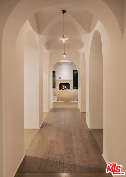 7100 La Presa Drive, Los Angeles CA: https://media.crmls.org/mediaz/e103122c-314a-4212-aed4-e791f977b4b4.jpg