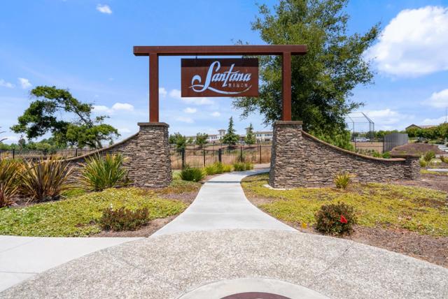 1621 Castlerock Drive, Hollister CA: https://media.crmls.org/mediaz/e103bbb4-bf74-4cab-b6a6-cd8a3e5fb919.jpg