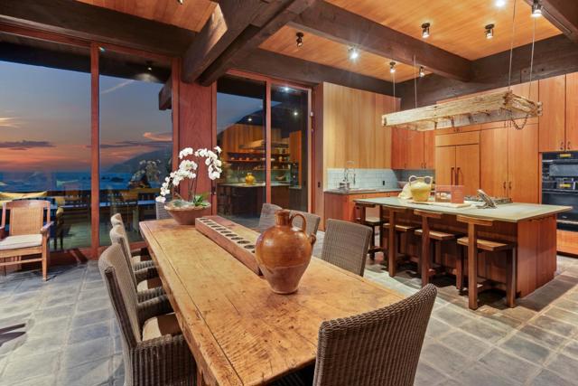 53810 Highway 1, Big Sur CA: https://media.crmls.org/mediaz/e1043eb9-6c46-4a1b-8120-ad0cd9b48116.jpg