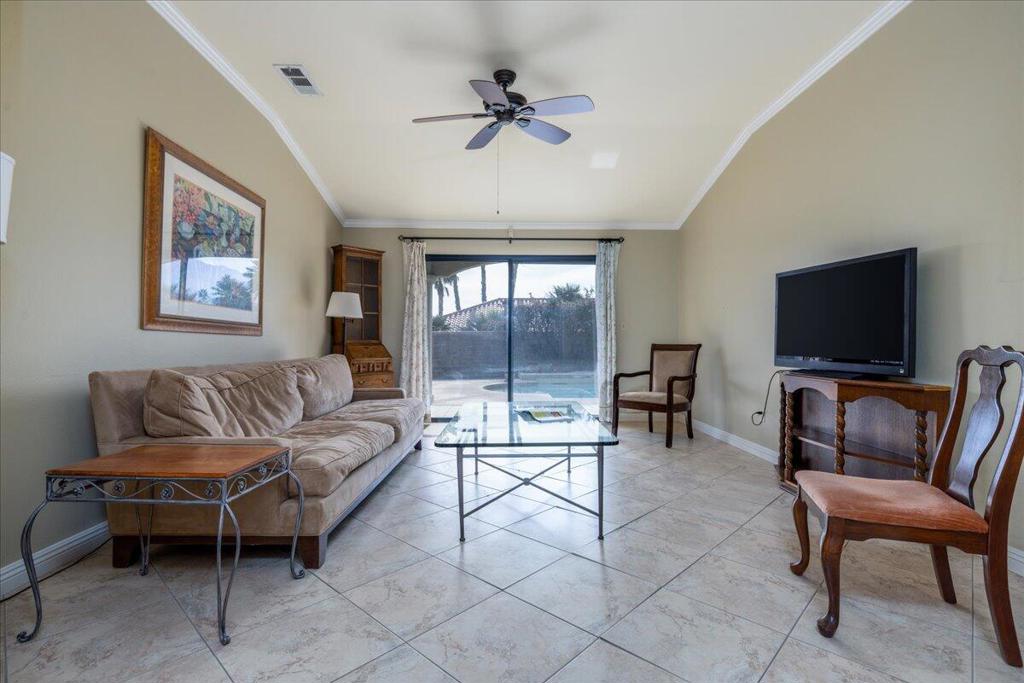 MLS #219140264PS image #4