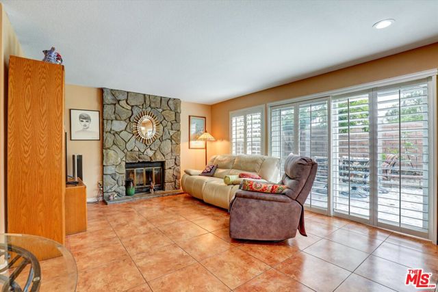 28682 Avenida Del Caballo, Laguna Niguel CA: https://media.crmls.org/mediaz/e105e7d9-0680-4db0-b35c-68beedd3f777.jpg
