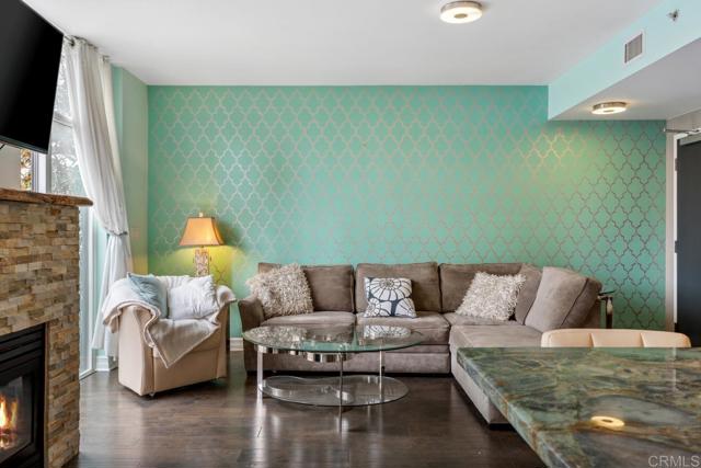 Detail Gallery Image 12 of 43 For 1277 Kettner Bld #300,  San Diego,  CA 92101 - 2 Beds | 2/1 Baths