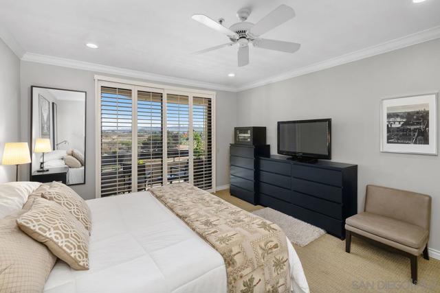 5865 FRIARS RD, San Diego CA: https://media.crmls.org/mediaz/e10750b9-83b6-4959-8de4-864d128f83de.jpg