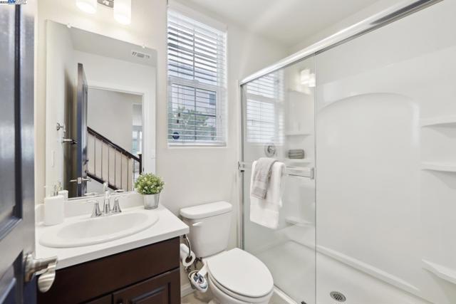 Image 10 of 33 For 2612 Admiral Cir