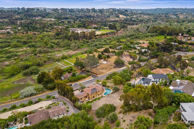 4149 Manchester Avenue, Encinitas CA: https://media.crmls.org/mediaz/e108375e-d637-4b11-8fc2-85d0367803cd.jpg
