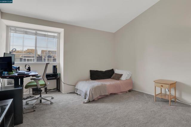 107 Pelican Loop, Pittsburg CA: https://media.crmls.org/mediaz/e10925c4-dfd6-4b2c-a2c7-4d7d67323b20.jpg