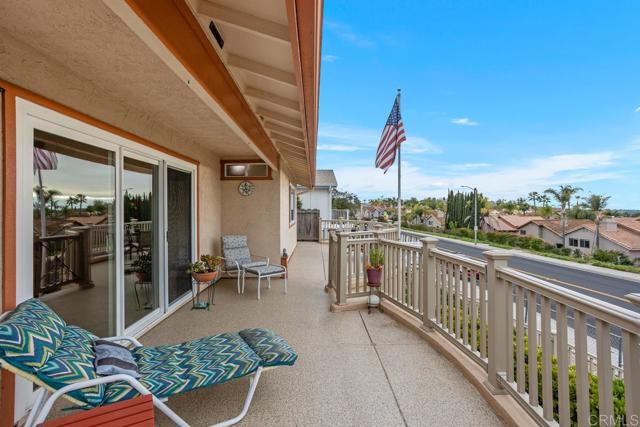 Detail Gallery Image 3 of 36 For 634 via Santa Paulo, Vista,  CA 92081 - 2 Beds | 2 Baths
