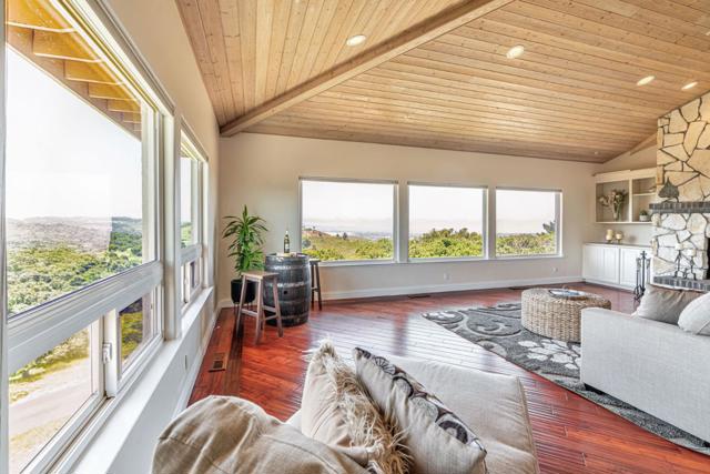 25061 Hidden Mesa Court, Monterey CA: https://media.crmls.org/mediaz/e109910b-df91-4368-ada5-6240ef49a46b.jpg