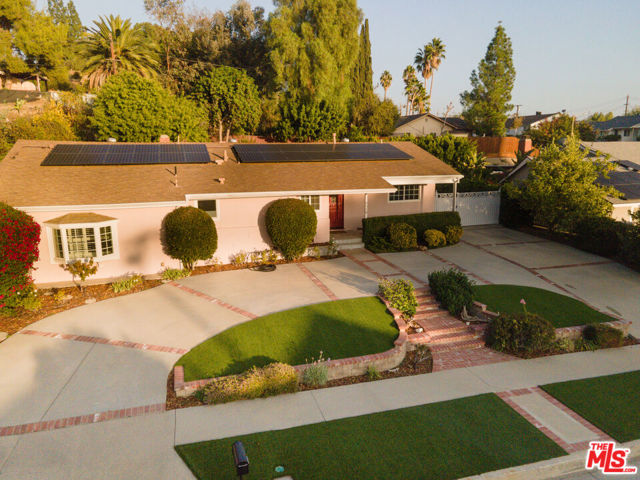 8510 Capistrano Avenue, West Hills CA: https://media.crmls.org/mediaz/e10b3e6c-c0b7-40e8-b1e0-3678f2e17601.jpg