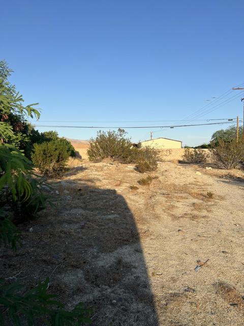 1500 Avenida Ramada, Desert Hot Springs CA: https://media.crmls.org/mediaz/e10bfa44-041c-45e9-9fa7-5fc2b3a6df66.jpg