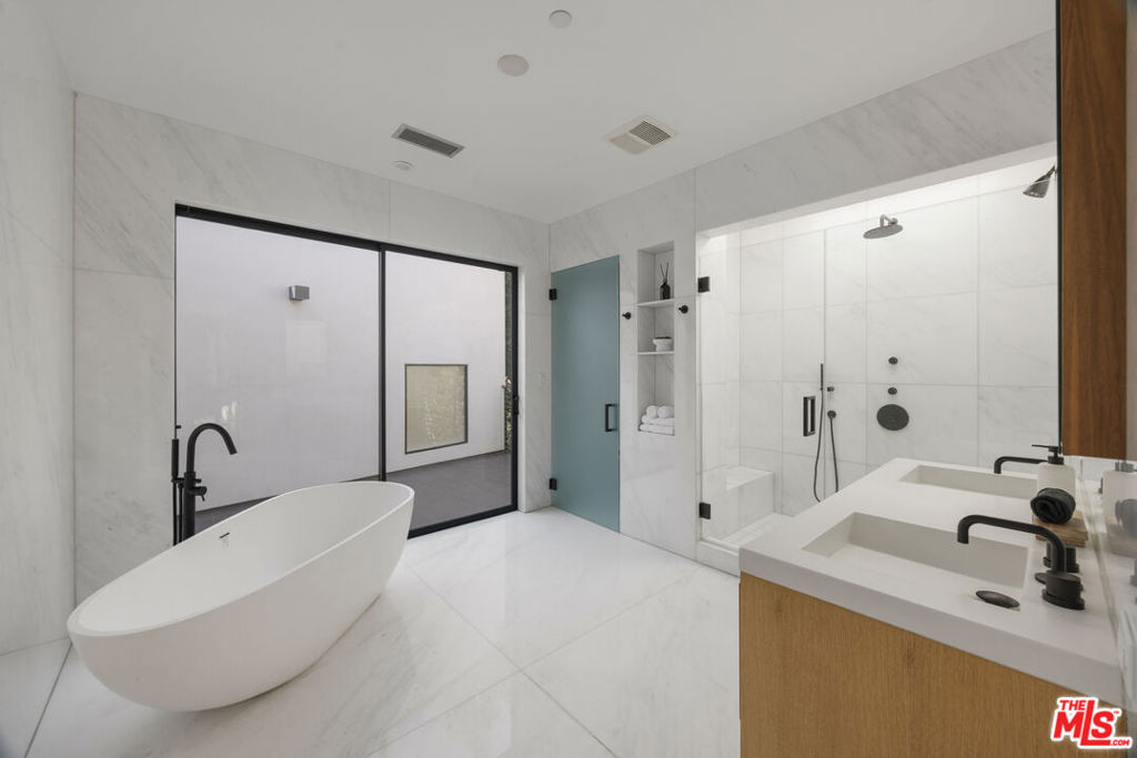MLS #26862359 image #40