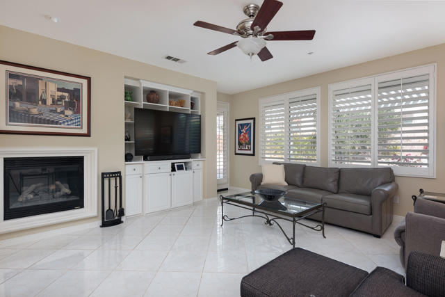 Image 19 of 43 For 1850 Savanna Way