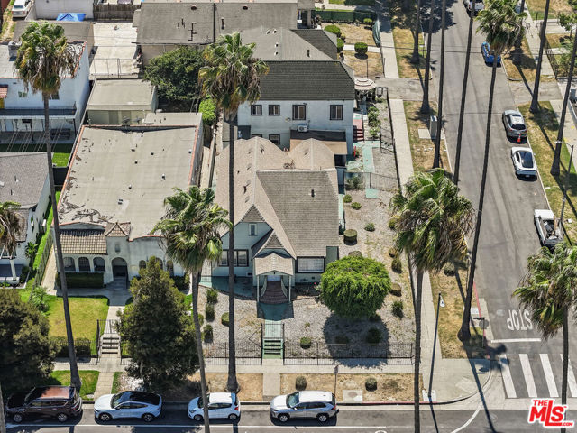 2074 W 54th Street, Los Angeles CA: https://media.crmls.org/mediaz/e10c9b2f-6434-45b5-a04f-5a052b6716d9.jpg