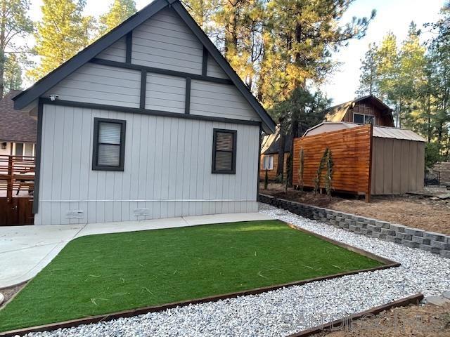 41489 Comstock Ln, Big Bear CA: https://media.crmls.org/mediaz/e10cce6c-a1ec-45d8-b28c-413278c07a71.jpg