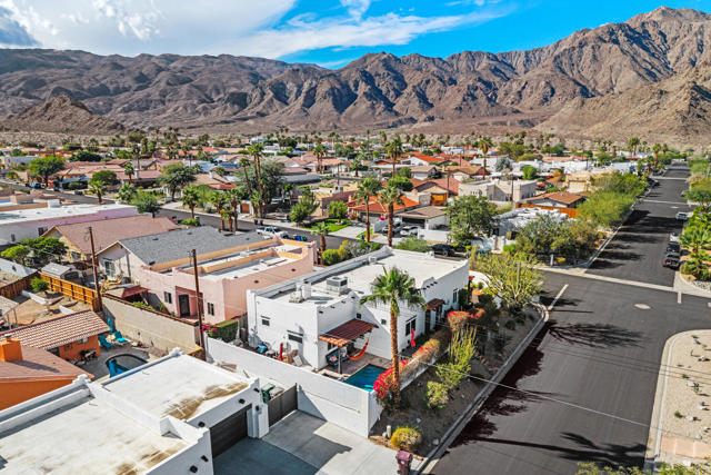 54510 Avenida Alvarado, La Quinta CA: https://media.crmls.org/mediaz/e10cf4ed-7d9a-457a-bf59-5a2d9769255a.jpg