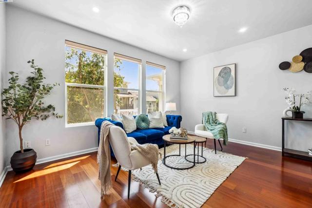 40742 Greystone Ter, Fremont CA: https://media.crmls.org/mediaz/e10d3e4c-06ea-463f-ac90-40993c0e78a6.jpg