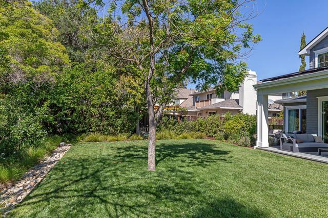 656 Benvenue Avenue, Los Altos CA: https://media.crmls.org/mediaz/e10d9f1b-ab77-490f-a0a8-81fae5c40f1b.jpg