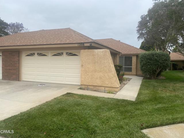 1208 Village 1, Camarillo CA: https://media.crmls.org/mediaz/e10db2c6-eb4e-4db1-b2a9-e26cb28e8280.jpg