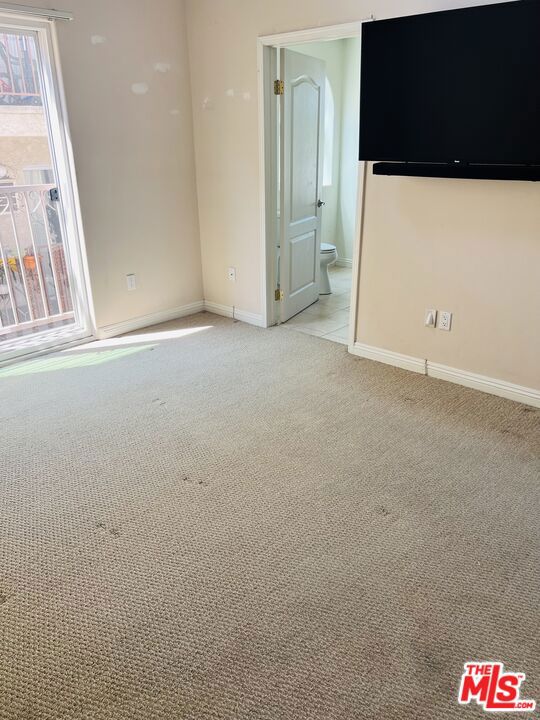 5719 Camellia Avenue, 109 photo 24