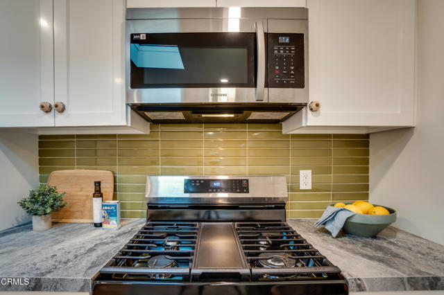 1100 Meridian Avenue, South Pasadena CA: https://media.crmls.org/mediaz/e10ecf74-03d3-4651-aec7-547353fb23c1.jpg