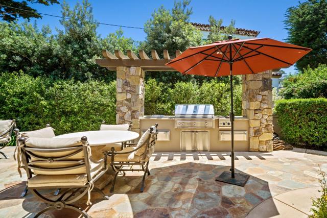 3017 Cormorant Road, Pebble Beach CA: https://media.crmls.org/mediaz/e10eda99-d80e-4351-b582-bddf6e004a0d.jpg