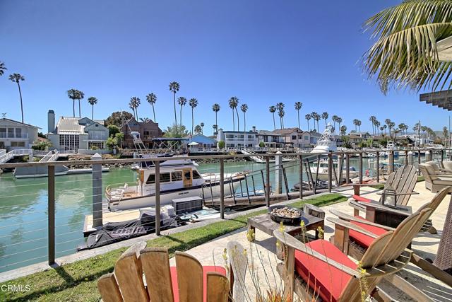 2965 Surfrider Avenue, Ventura CA: https://media.crmls.org/mediaz/e10f87e7-cbb0-4629-9e94-d92a8c504971.jpg