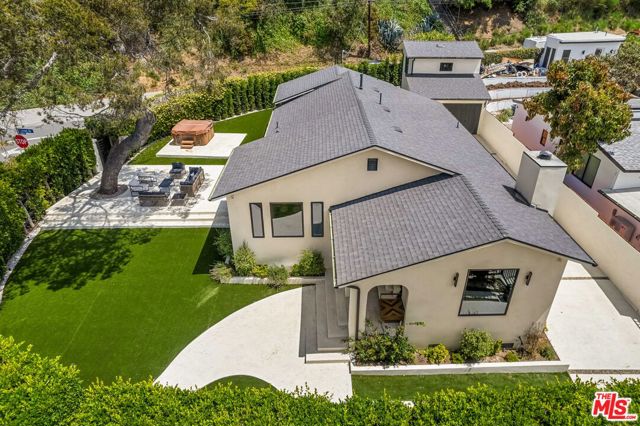 Drew Fenton | 266 Mabery Road Santa Monica CA | MLS: 7395913